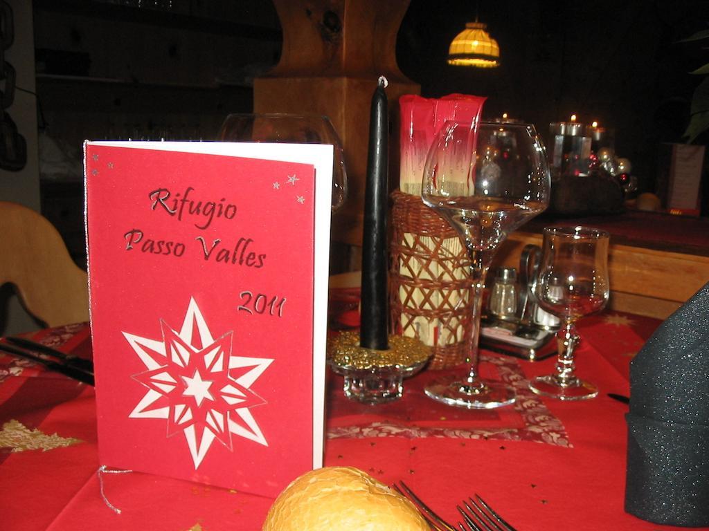 פלקאדה Rifugio Capanna Passo Valles מראה חיצוני תמונה